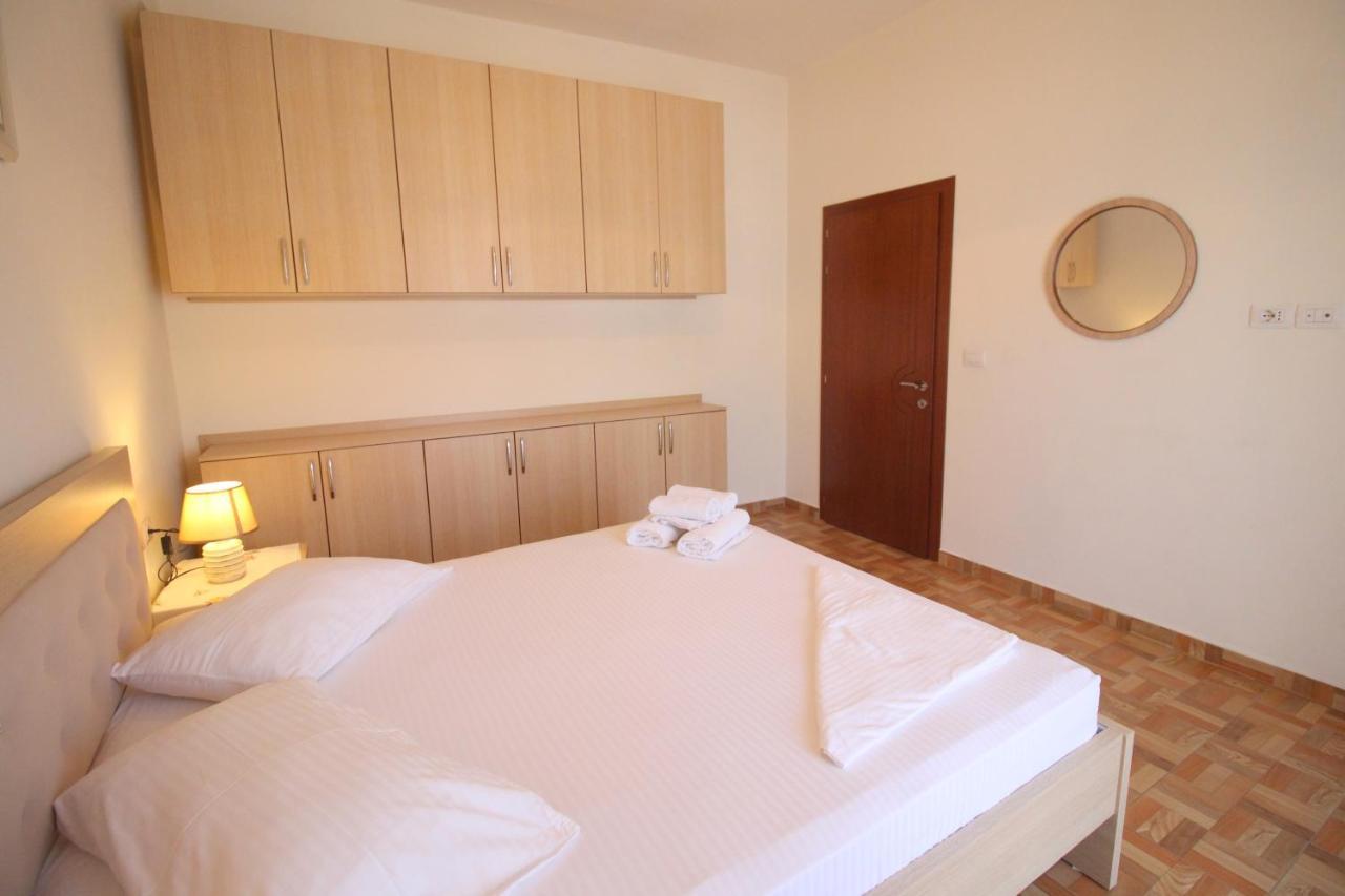 Doka Center Apartments Sarande Ngoại thất bức ảnh
