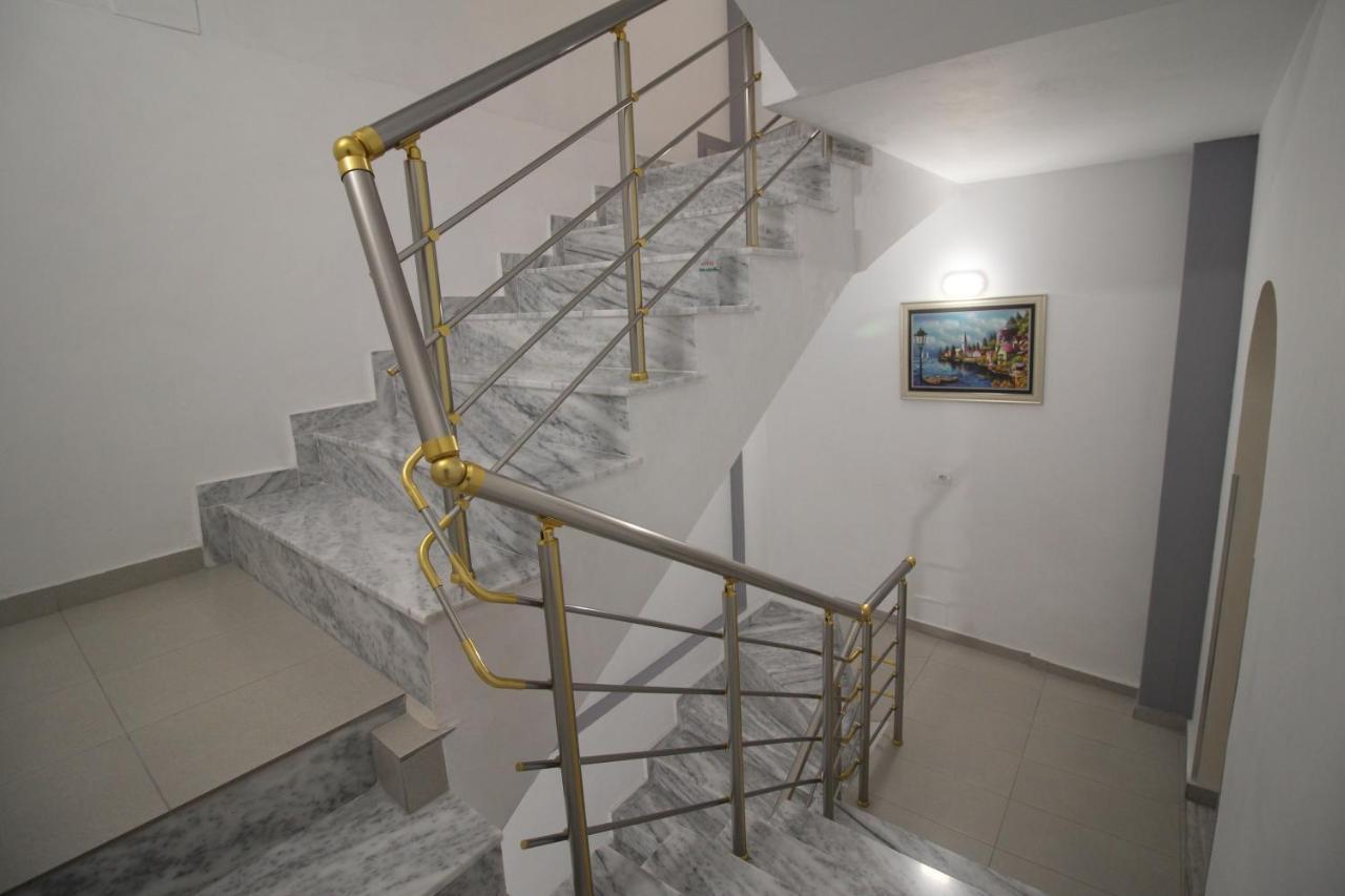 Doka Center Apartments Sarande Ngoại thất bức ảnh